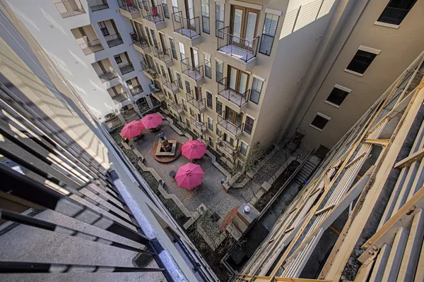 $1,800 | 1803 Broadway, Unit 612, Nashville, TN 37203