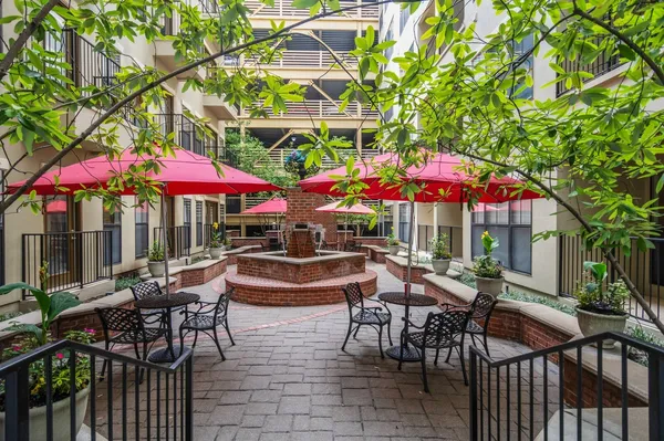 $1,800 | 1803 Broadway, Unit 612, Nashville, TN 37203