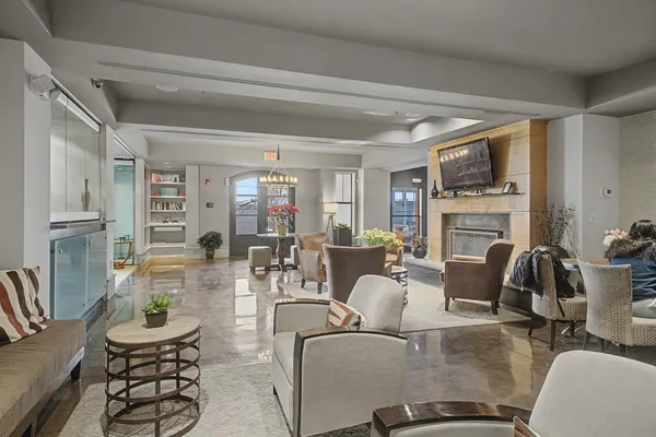 $1,800 | 1803 Broadway, Unit 612, Nashville, TN 37203