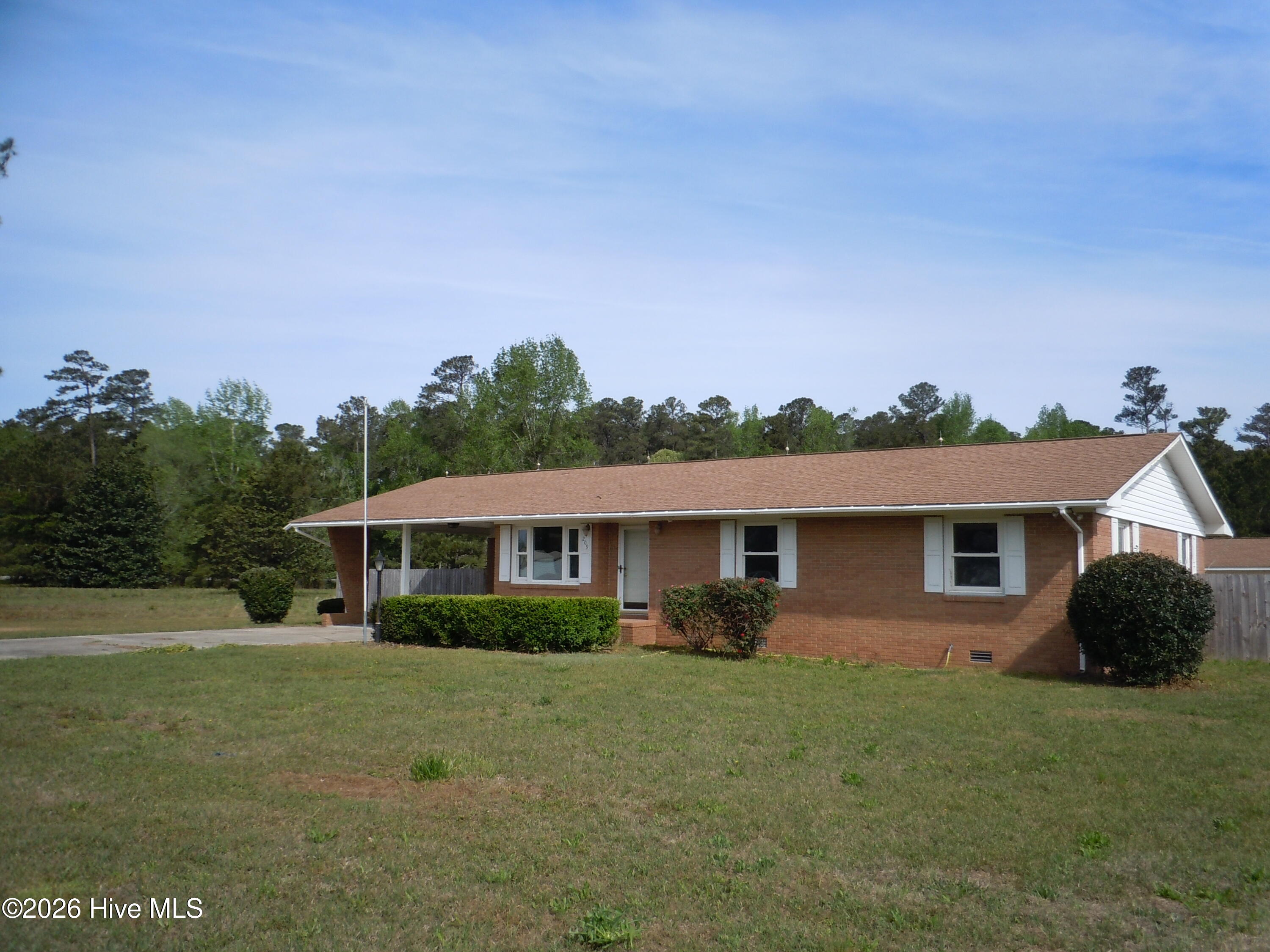 209 Complex Street Tabor City, NC 28463 - Photo 1 of 73 DSCN0841