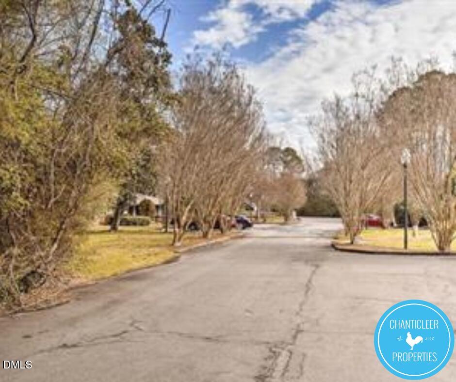 8 Shepherd Lane, Unit 1 Chapel Hill, NC 27514 - Photo 6 of 11 a view of a swimming pool with an outdoor space