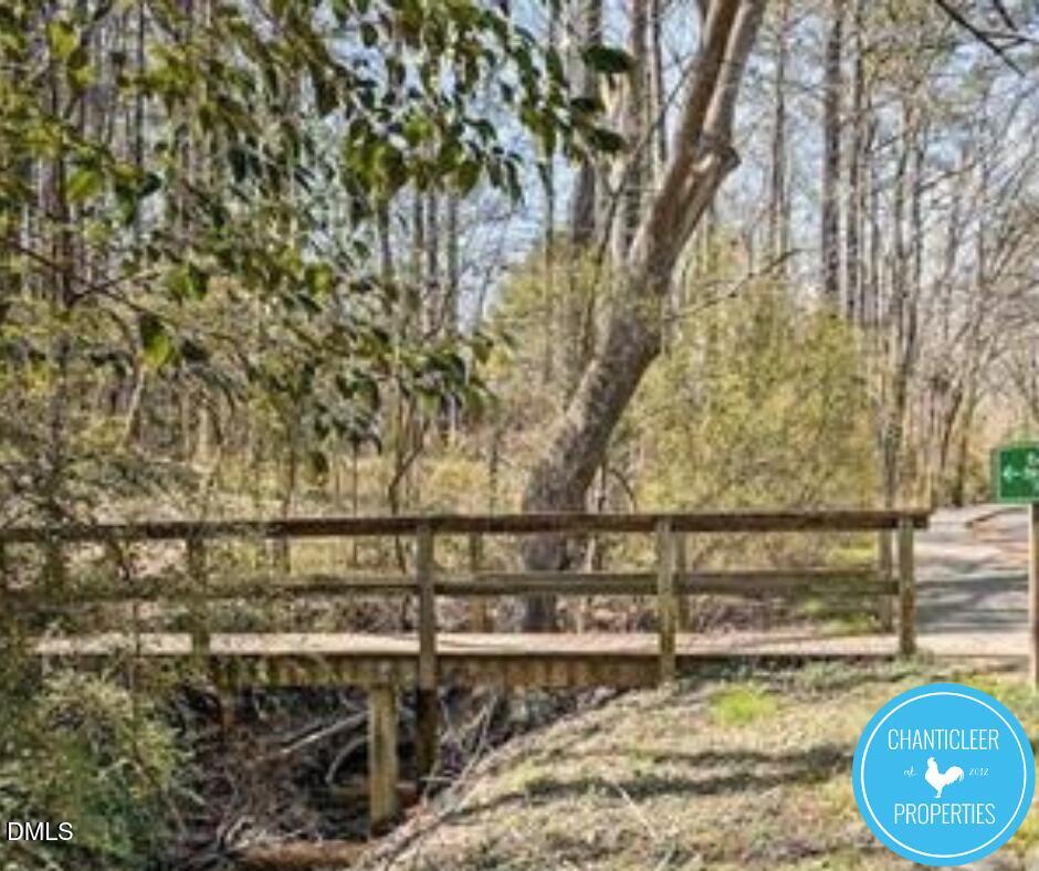 8 Shepherd Lane, Unit 1 Chapel Hill, NC 27514 - Photo 9 of 11 a view of a swimming pool with an outdoor seating