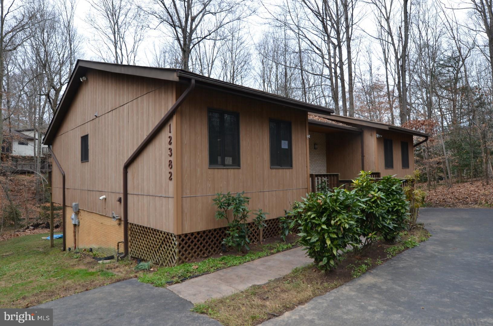 12382 Hunters Grove Road Manassas, VA 20112 - Photo 1 of 20 Exterior (Front)