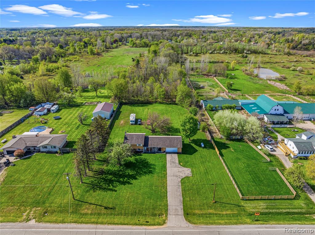 6270 East Dodge Road Mount Morris, MI 48458 - Photo 4 of 31