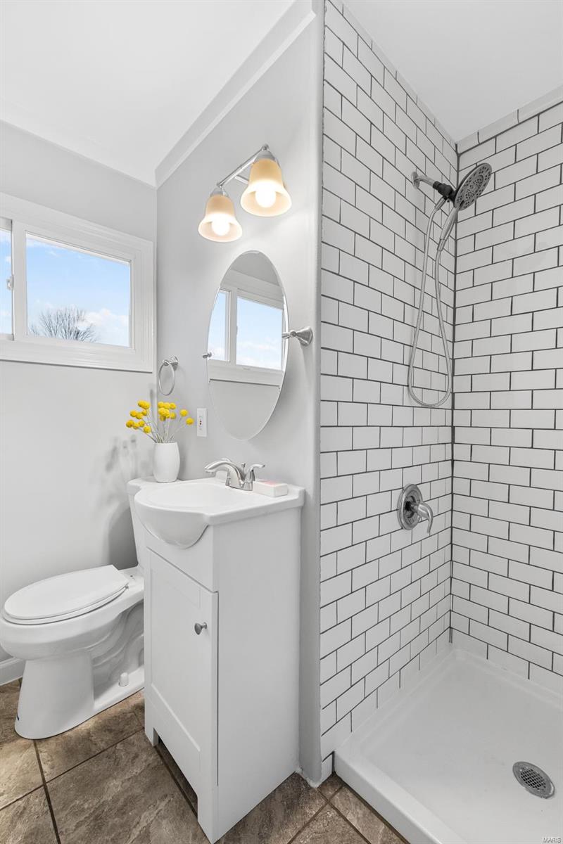 4651 Heege Road St. Louis, MO 63123 - Photo 7 of 17 Gallery Image 7