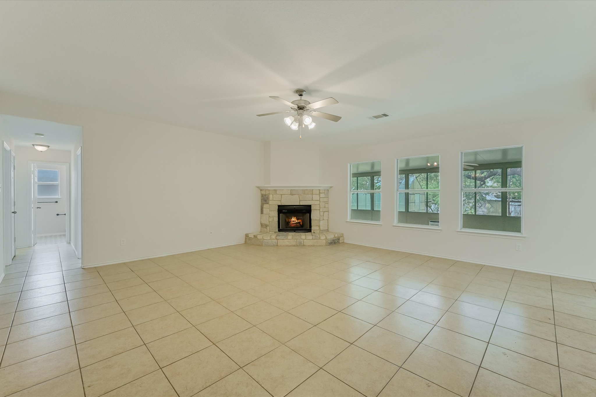 4 Memory Lane Wimberley, TX 78676 - Photo 7 of 24 Actual photo of the previous photo of the living area