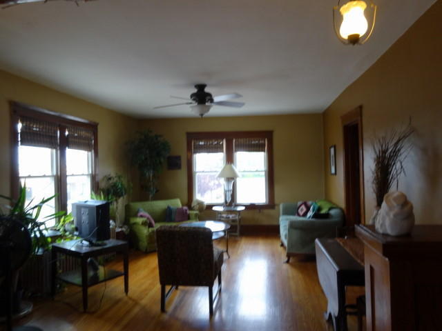 3401 Douglas Avenue Racine, WI 53402 - Photo 14 of 17 2nd floor living