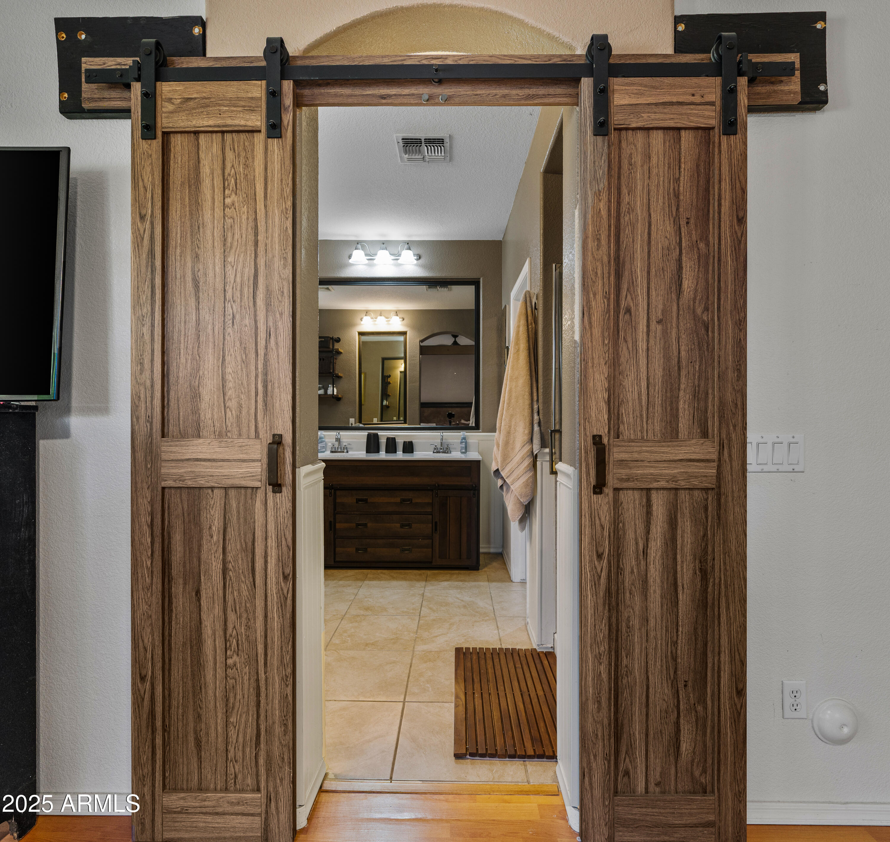 1155 West Laredo Avenue Gilbert, AZ 85233 - Photo 47 of 77 1155 W Laredo Ave-24