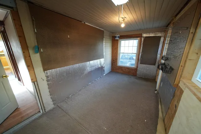 $99,900 | 4 Bowdoin Street, Houlton, ME 04730