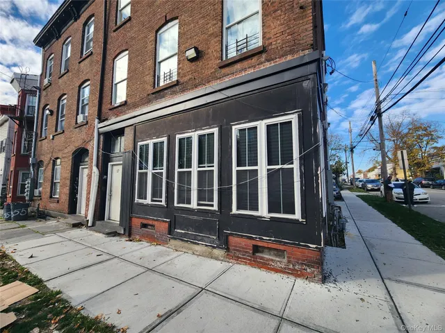 $1,750 | 57 Carpenter Avenue, Newburgh, NY 12550