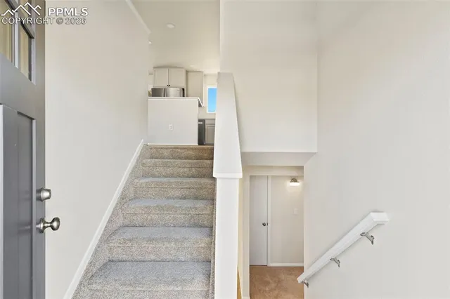 a view of entryway and hall