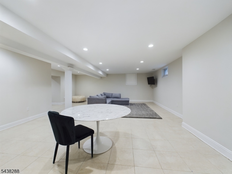 301 Garrett Road Mountainside, NJ 07092 - Photo 38 of 42