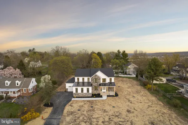 $1,500,000 | 906 South Collegeville Road, Phoenixville, PA 19460