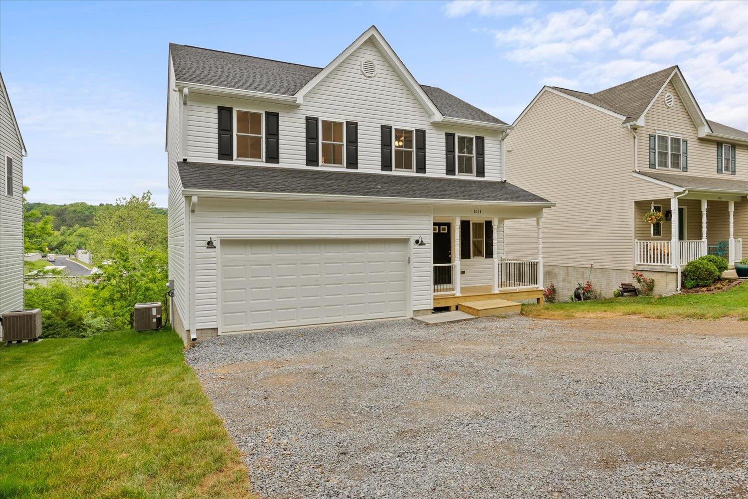 Lot 8 Middlebrook Avenue Staunton, VA 24401 - Photo 3 of 39 front view of a house with a yard
