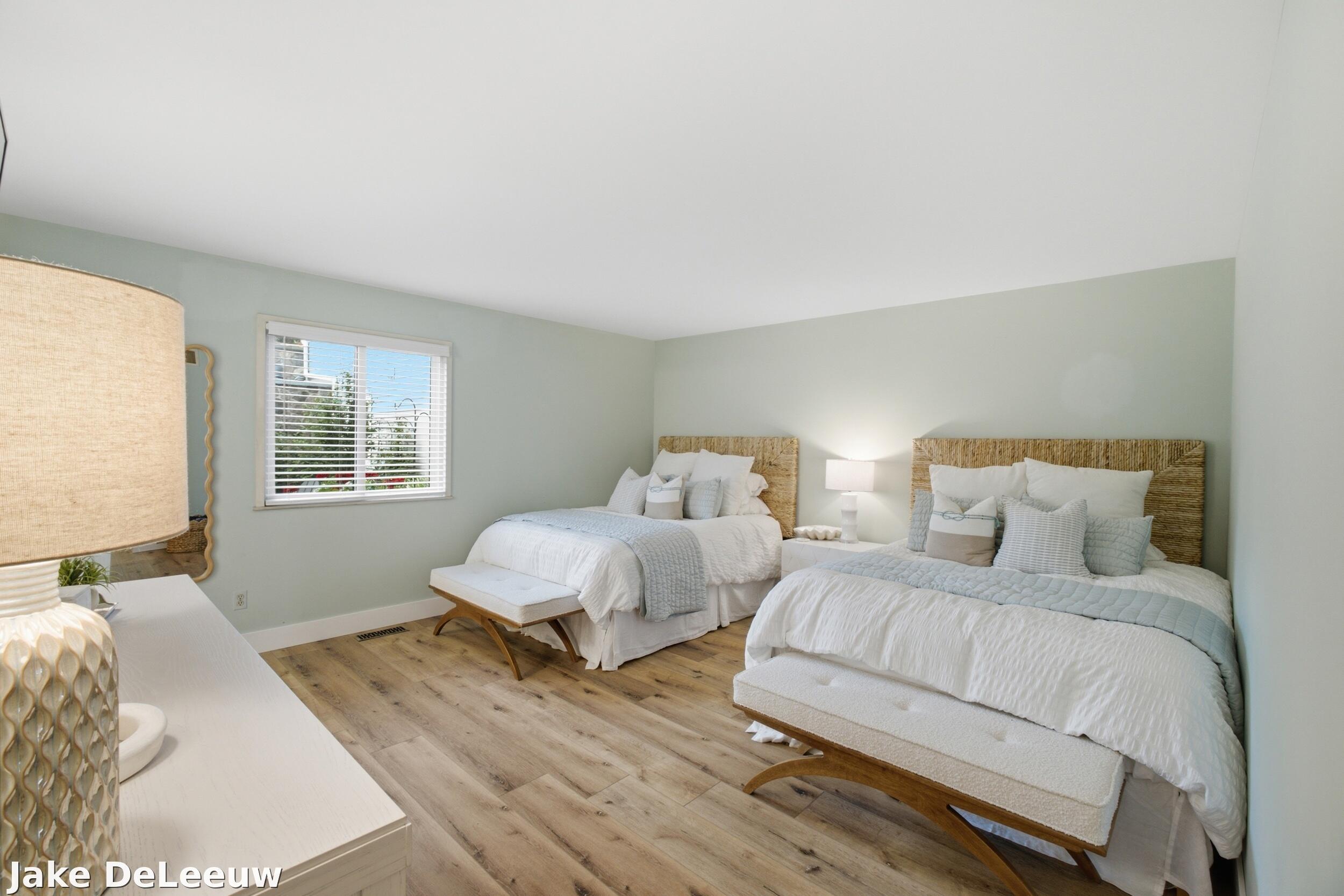400 Lakeview Street, Unit 1A Spring Lake, MI 49456 - Photo 20 of 42 img_1028
