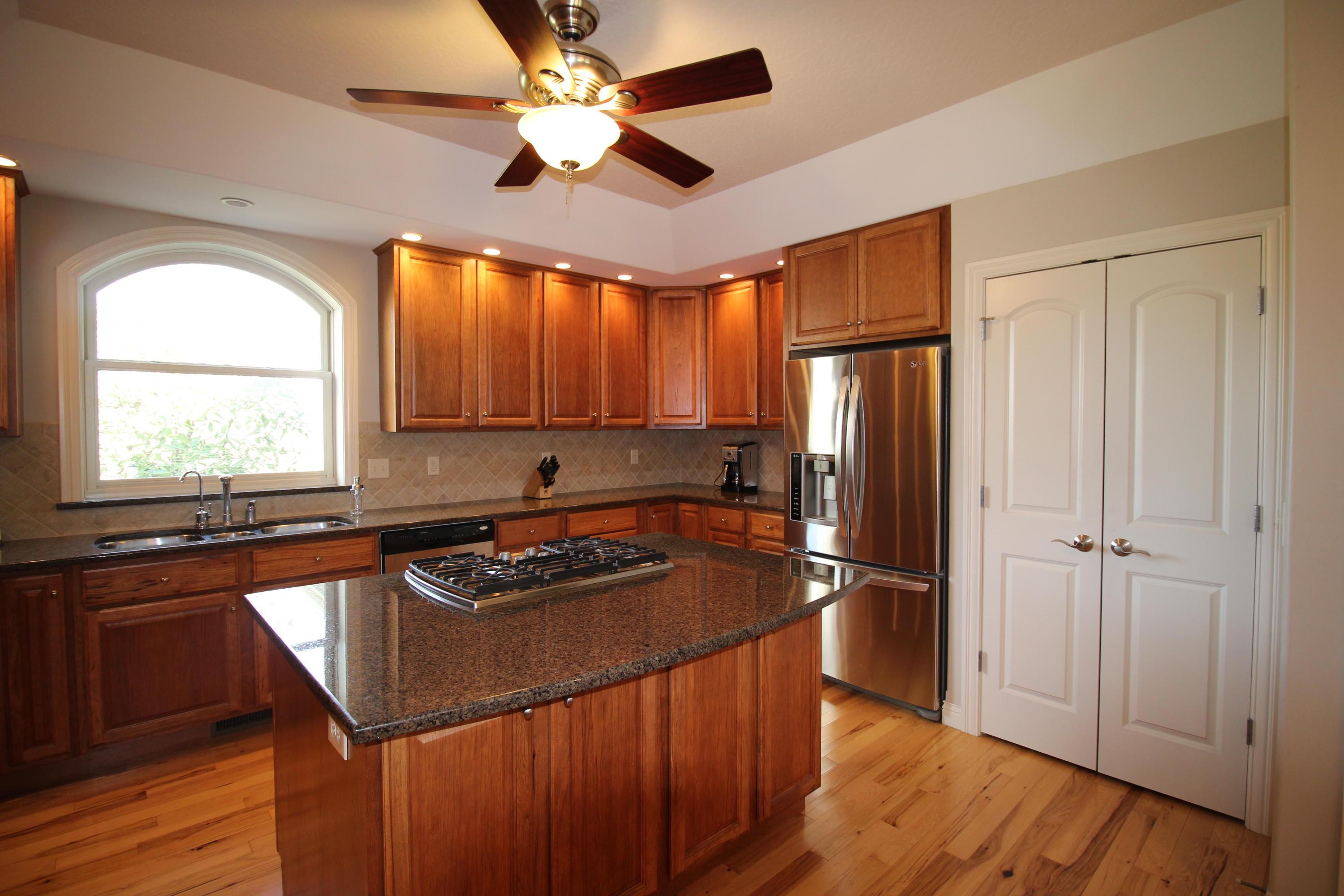 4586 Liberty Road Delaware, OH 43015 - Photo 3 of 27 Gallery Image 3