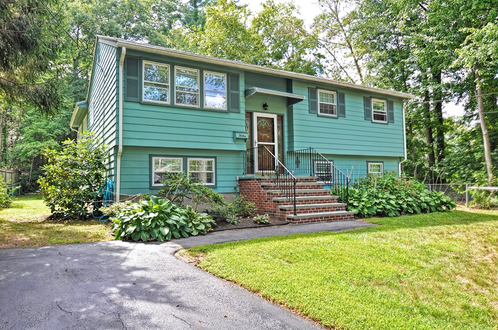 12 Joanne Road Burlington, MA 01803 - Photo 1 of 30 Gallery Image 1