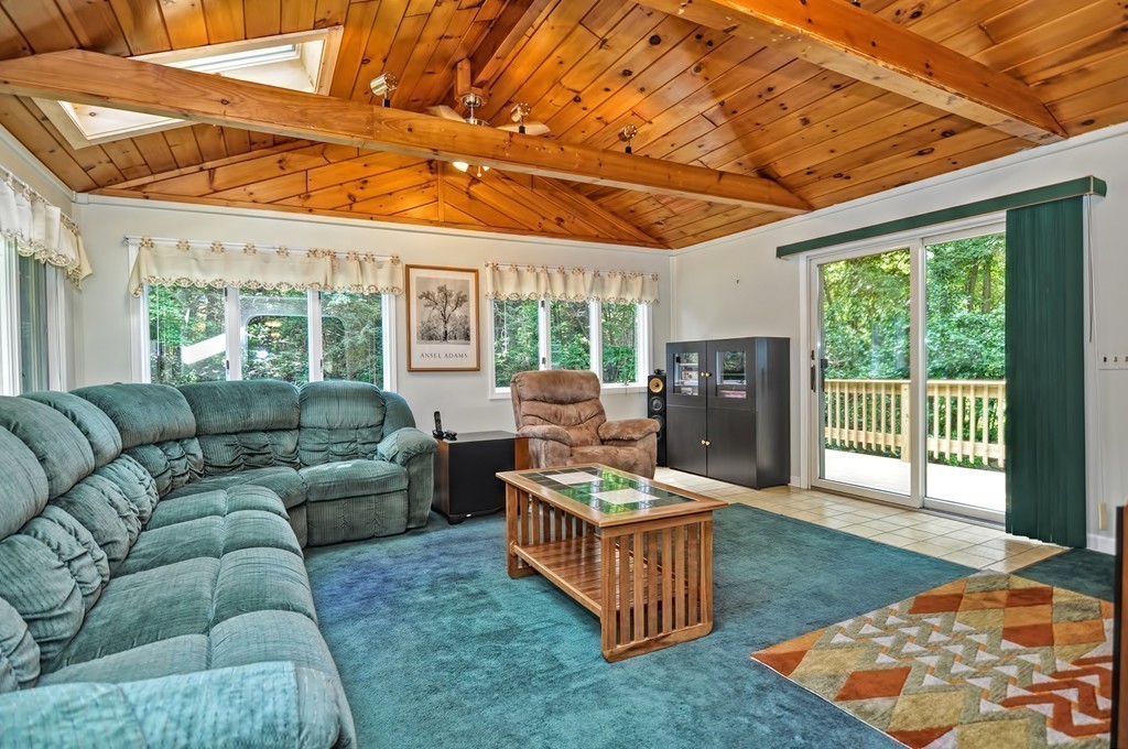 12 Joanne Road Burlington, MA 01803 - Photo 11 of 30 Gallery Image 11