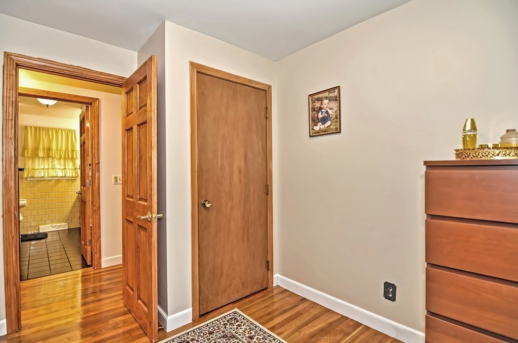 12 Joanne Road Burlington, MA 01803 - Photo 18 of 30 Gallery Image 18