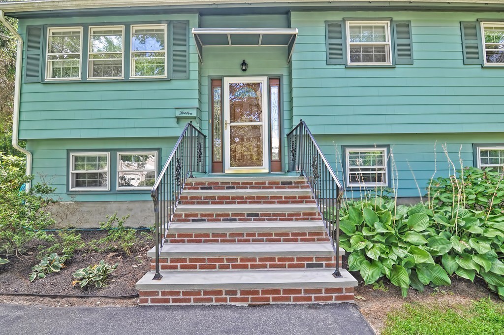 12 Joanne Road Burlington, MA 01803 - Photo 7 of 30 Gallery Image 7