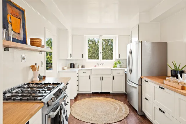 $995,000 | 5807 Colton Boulevard, Oakland, CA 94611