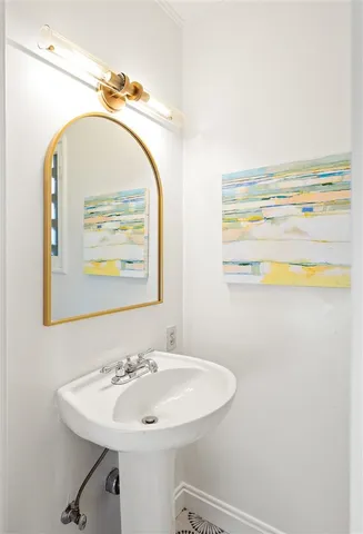 $995,000 | 5807 Colton Boulevard, Oakland, CA 94611