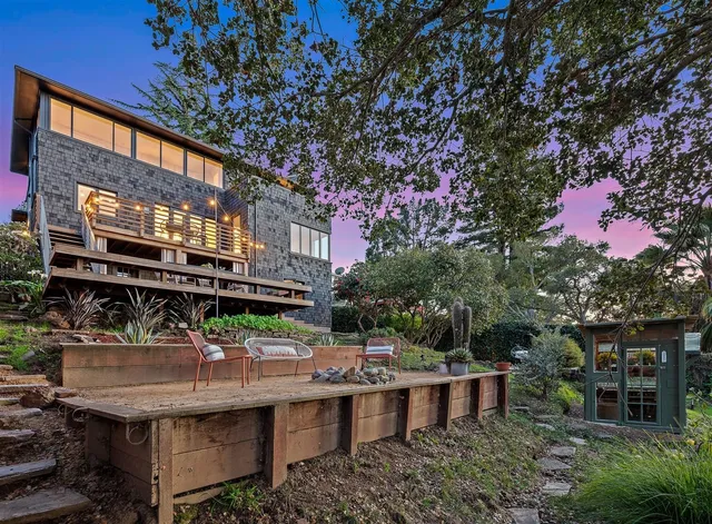 $995,000 | 5807 Colton Boulevard, Oakland, CA 94611