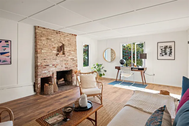 $995,000 | 5807 Colton Boulevard, Oakland, CA 94611