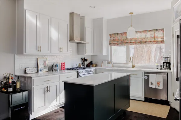 $4,200 | 2412 Wilson Street, Unit A, Austin, TX 78704