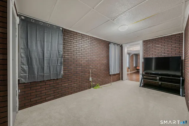 $375,000 | 232 Franklin Street, Norwich, CT 06360