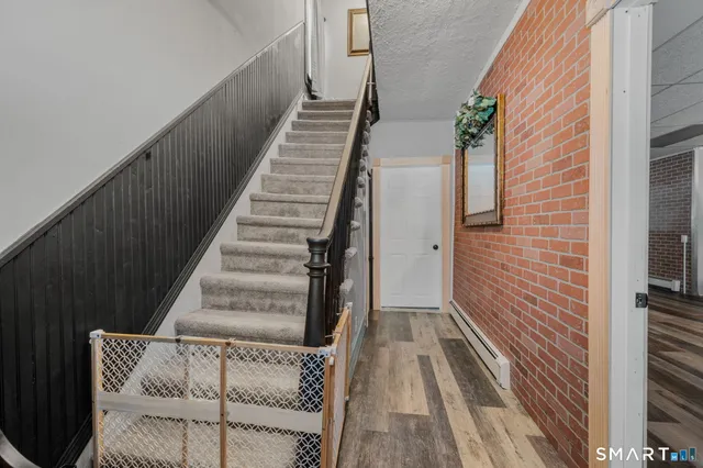 $375,000 | 232 Franklin Street, Norwich, CT 06360