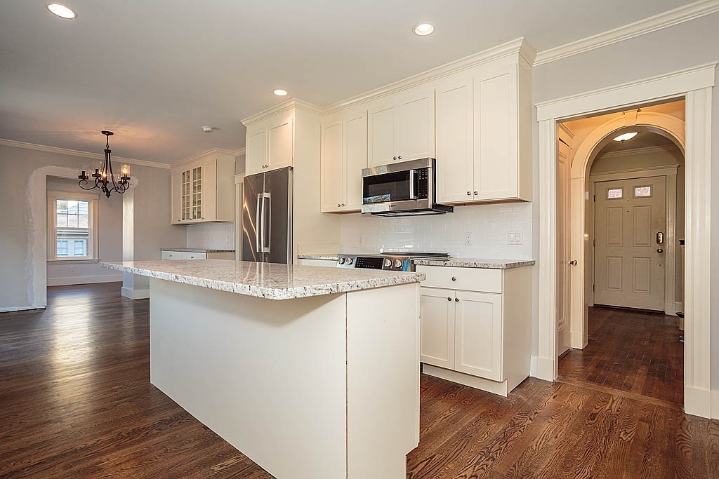 17 Everell Road Winchester, MA 01890 - Photo 4 of 23 Gallery Image 4