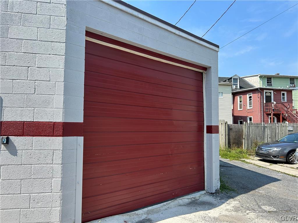 945 Monroe Street Allentown, PA 18102 - Photo 3 of 8