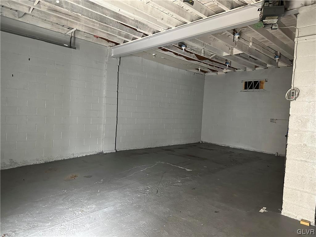 945 Monroe Street Allentown, PA 18102 - Photo 5 of 8