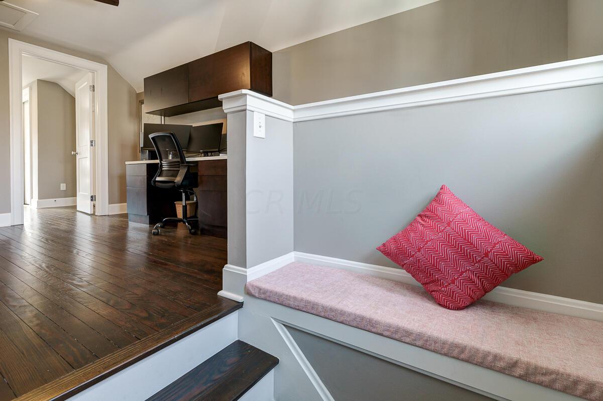 150 South Cassingham Road Columbus, OH 43209 - Photo 28 of 52 Office