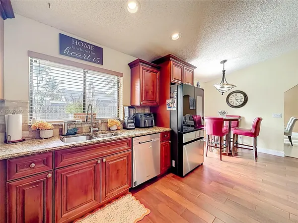 $4,200 | 8060 Northwest 51st Court, Unit 8060, Lauderhill, FL 33351