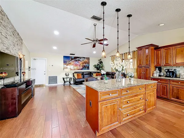 $4,200 | 8060 Northwest 51st Court, Unit 8060, Lauderhill, FL 33351