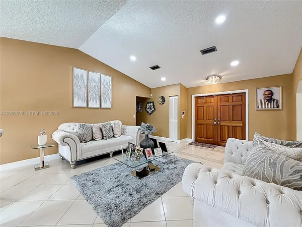 $4,200 | 8060 Northwest 51st Court, Unit 8060, Lauderhill, FL 33351