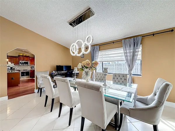 $4,200 | 8060 Northwest 51st Court, Unit 8060, Lauderhill, FL 33351