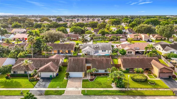 $4,200 | 8060 Northwest 51st Court, Unit 8060, Lauderhill, FL 33351