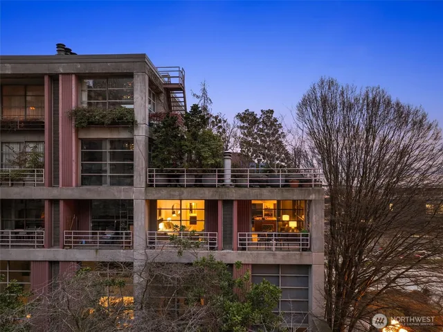 $749,000 | 1425 Western Avenue, Unit L310, Seattle, WA 98101