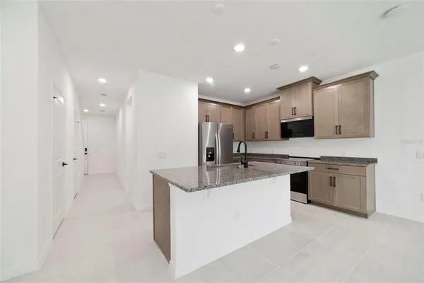 $399,990 | 1689 Greenleaf Wds Cove, Oviedo, FL 32765