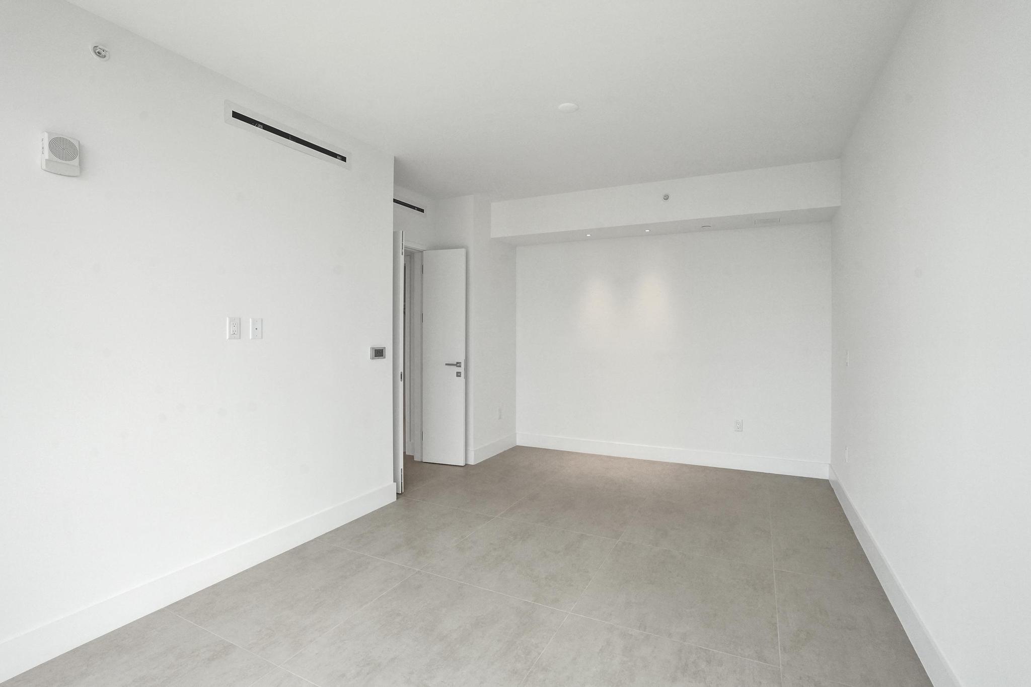 407 North Riverside Drive, Unit 605 Pompano Beach, FL 33062 - Photo 22 of 93 DSC07422