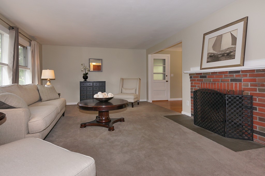 28 Hiram Road Framingham, MA 01701 - Photo 11 of 29 Gallery Image 11