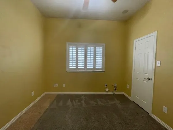 $2,700 | 408 Hideaway Court, Euless, TX 76039