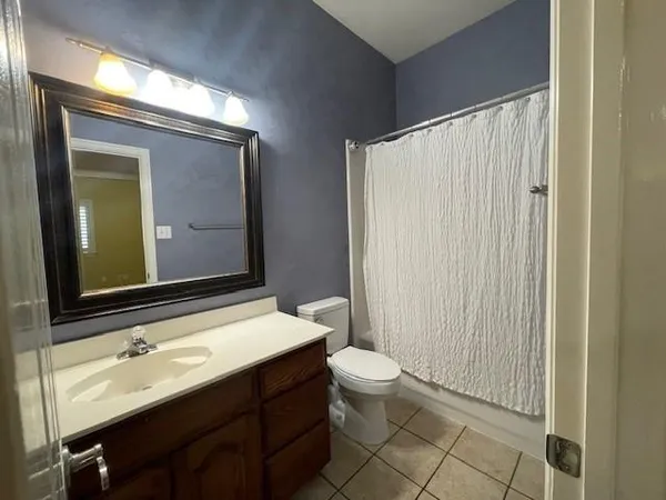 $2,700 | 408 Hideaway Court, Euless, TX 76039