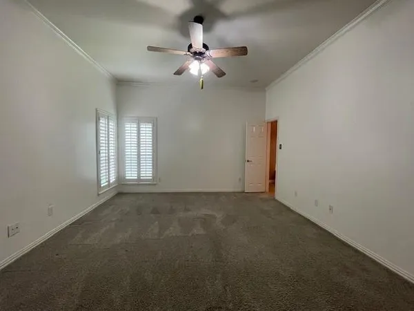 $2,700 | 408 Hideaway Court, Euless, TX 76039