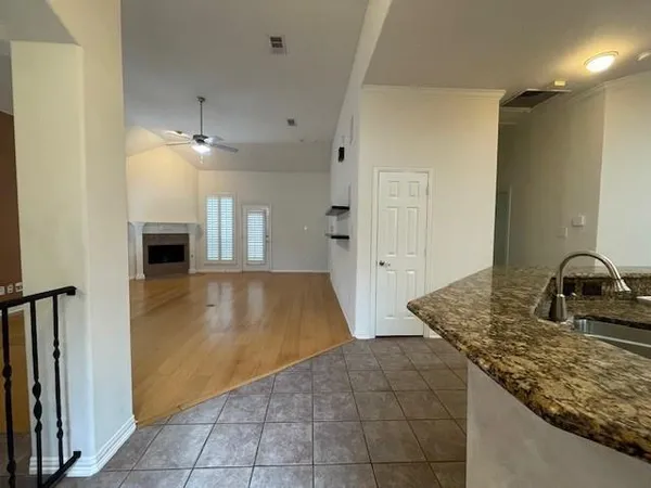 $2,700 | 408 Hideaway Court, Euless, TX 76039