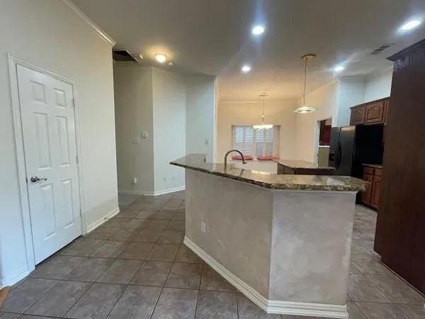 $2,700 | 408 Hideaway Court, Euless, TX 76039