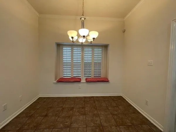 $2,700 | 408 Hideaway Court, Euless, TX 76039